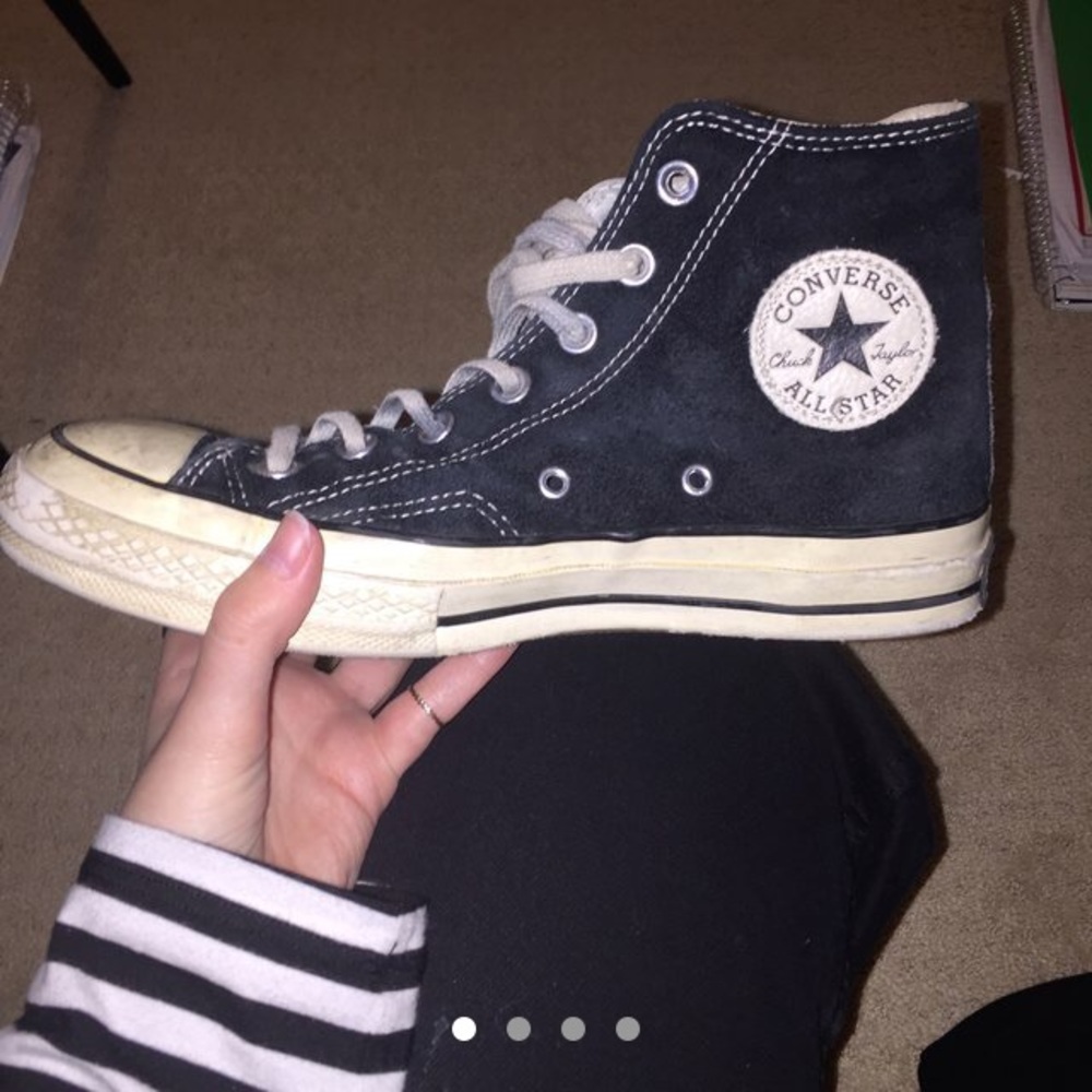 Suade converse